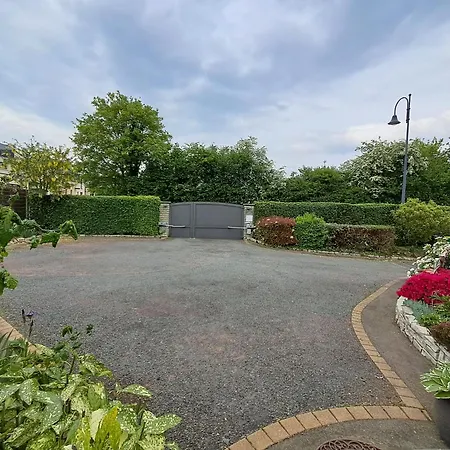 לינה וארוחת בוקר Loge'mans